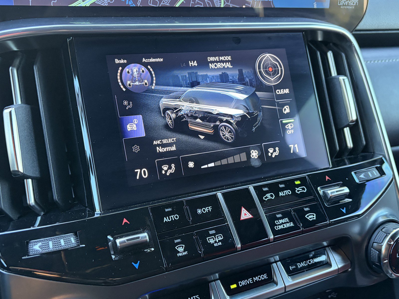 Used 2024 Lexus LX 600 F Sport AWD/4WD image 19
