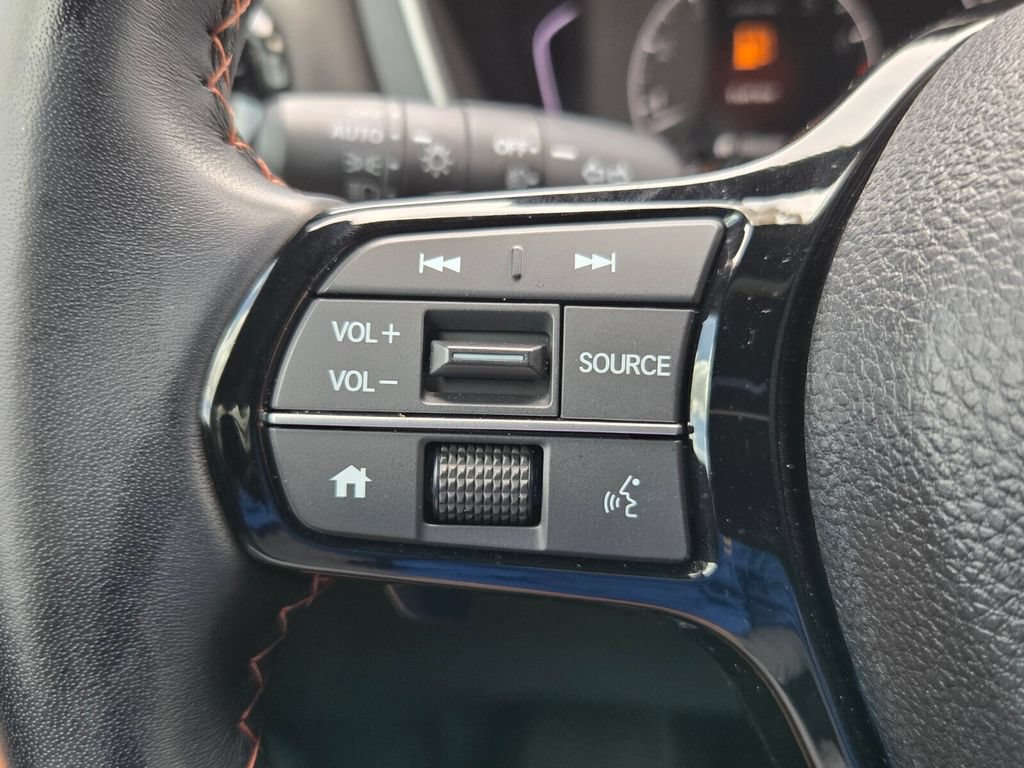 Used 2025 Honda Pilot Sport image 21