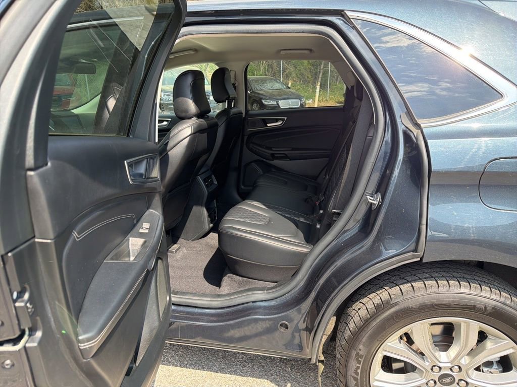Used 2024 Ford Edge Titanium AWD/4WD image 9