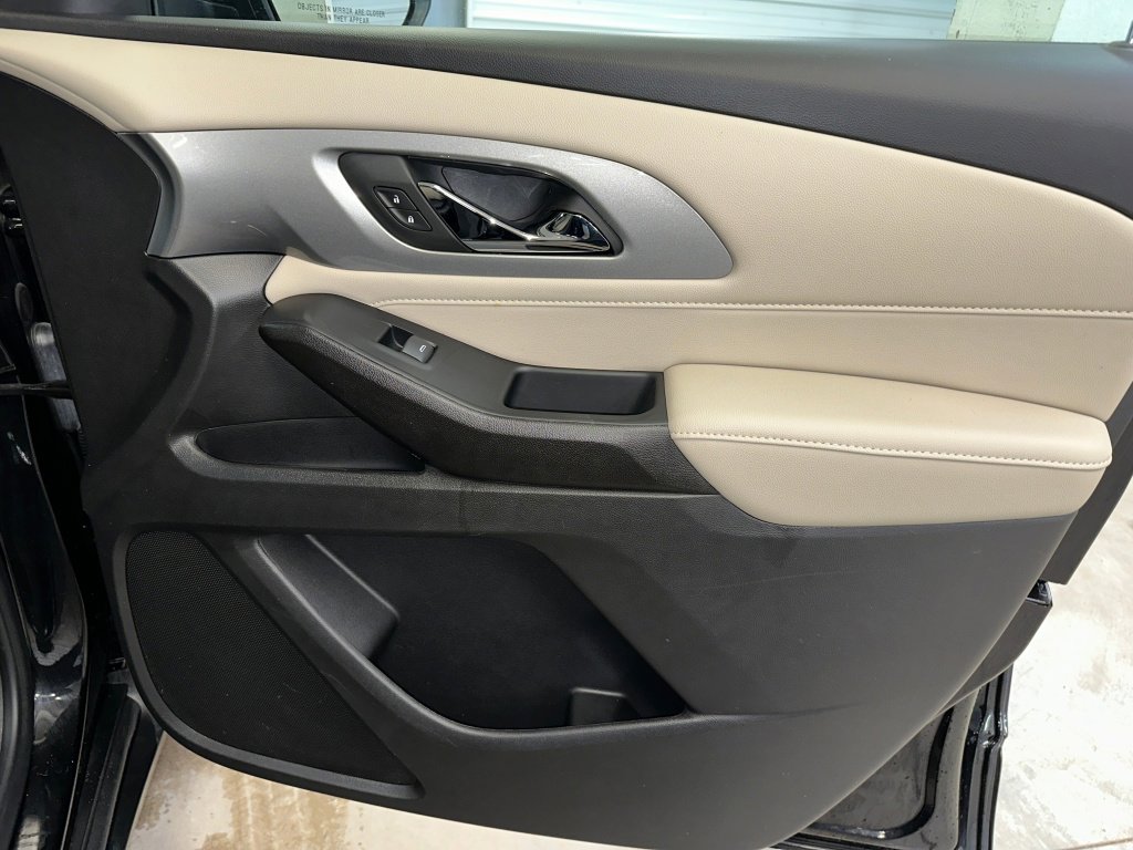 Certified 2023 Chevrolet Traverse LS image 30