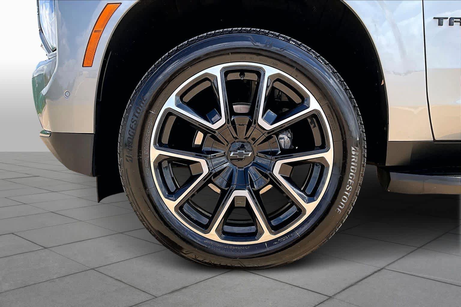 Used 2025 Chevrolet Tahoe RST w/ Comfort Package AWD/4WD image 10