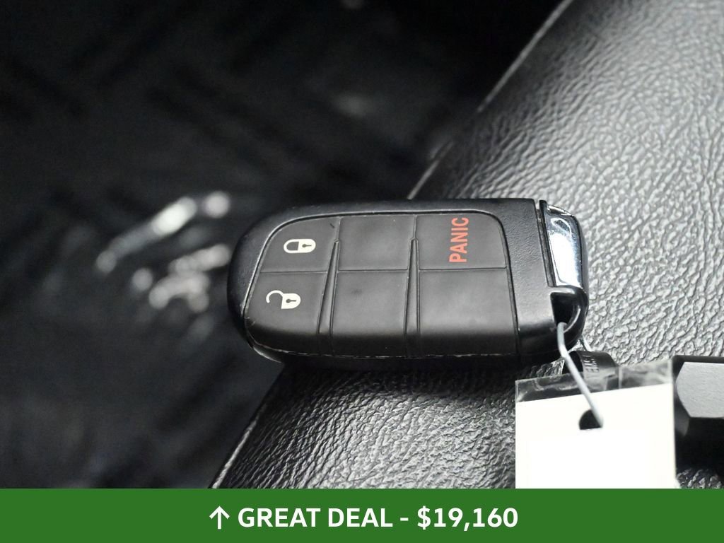 Used 2024 Jeep Compass Latitude image 30