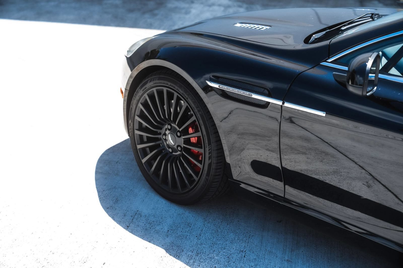 Used 2011 Aston Martin Rapide RWD image 10