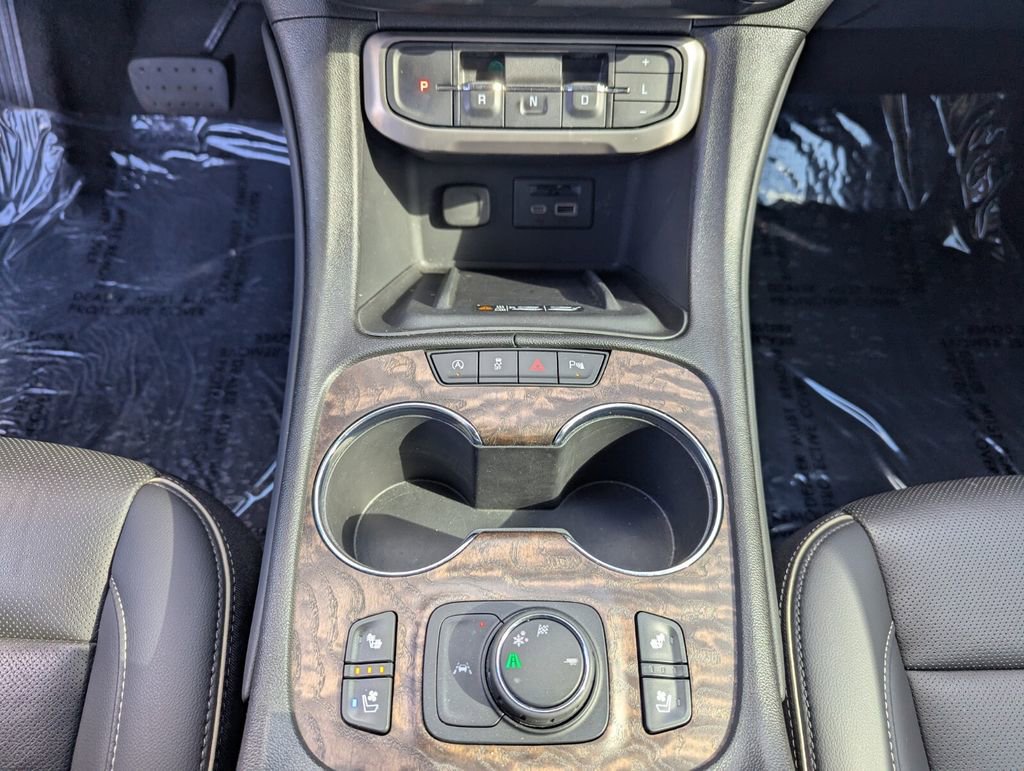 Used 2023 GMC Acadia Denali w/ Trailering Package image 28