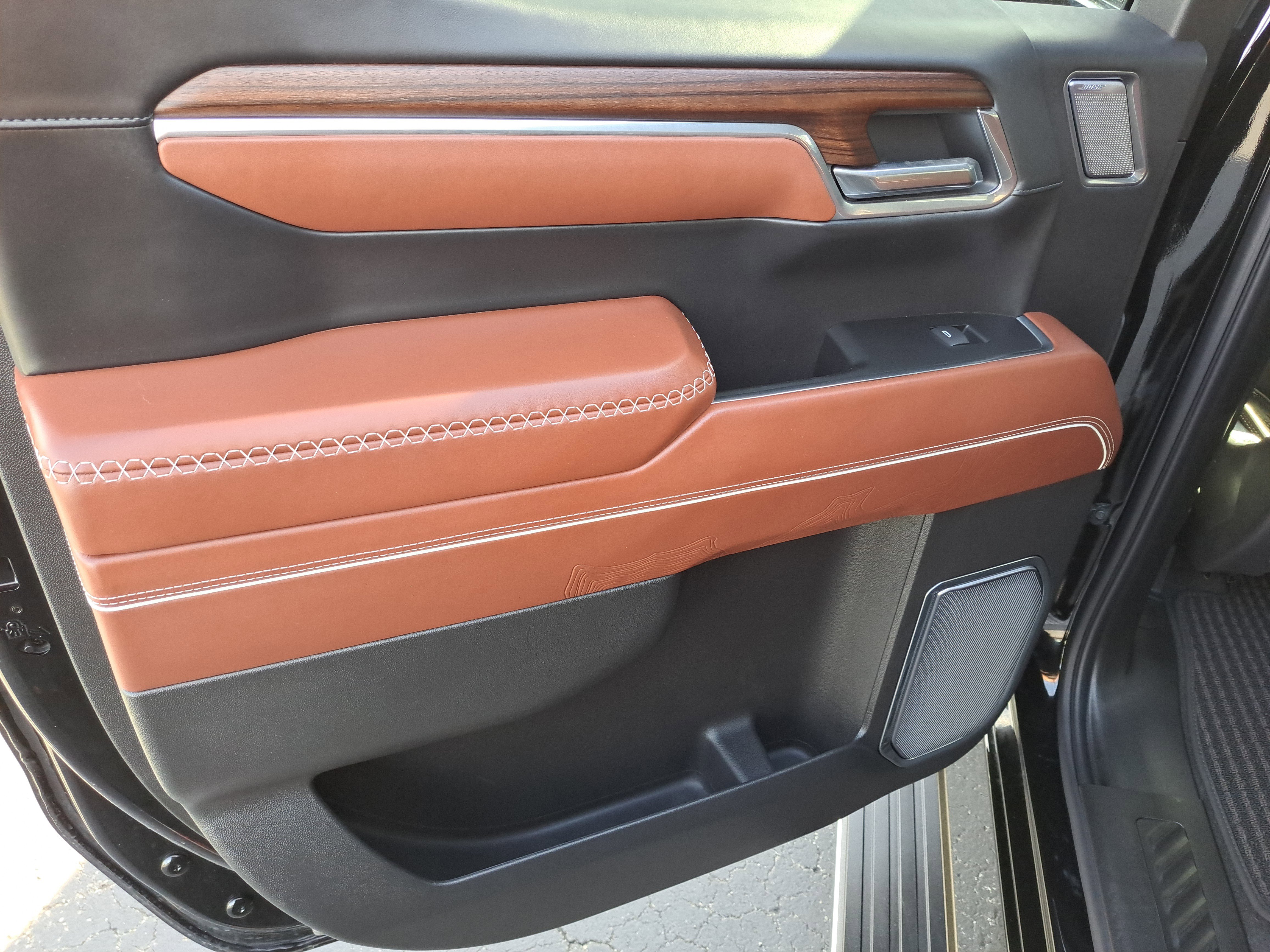 Used 2025 GMC Sierra 1500 Denali Ultimate image 11