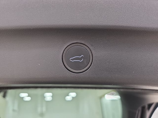 Used 2024 Tesla Model Y Performance AWD/4WD image 34