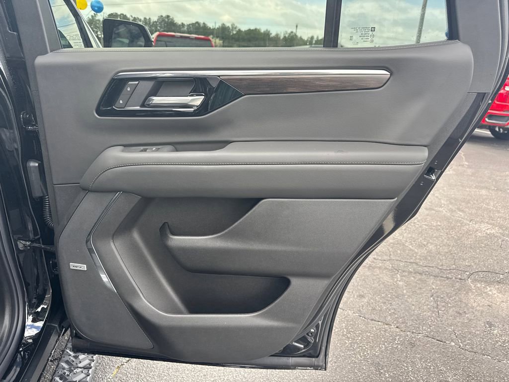 New 2026 Chevrolet Tahoe Z71 w/ Z71 Off-Road Package image 17