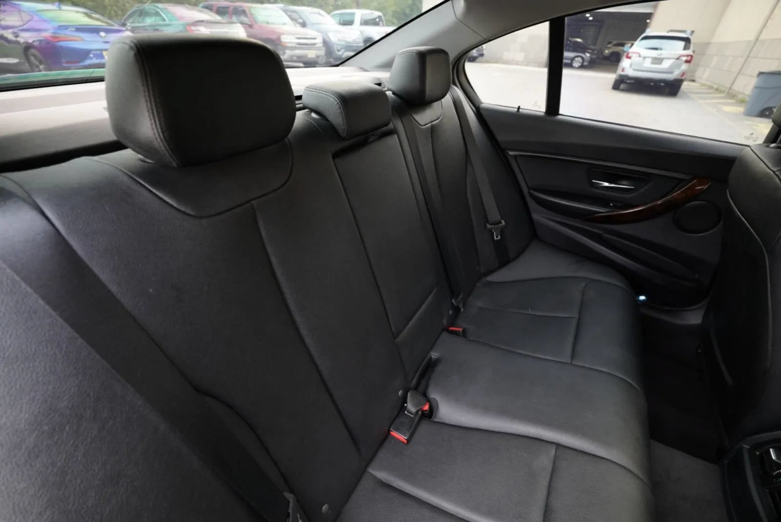 Used 2014 BMW 320i xDrive Sedan AWD/4WD image 29