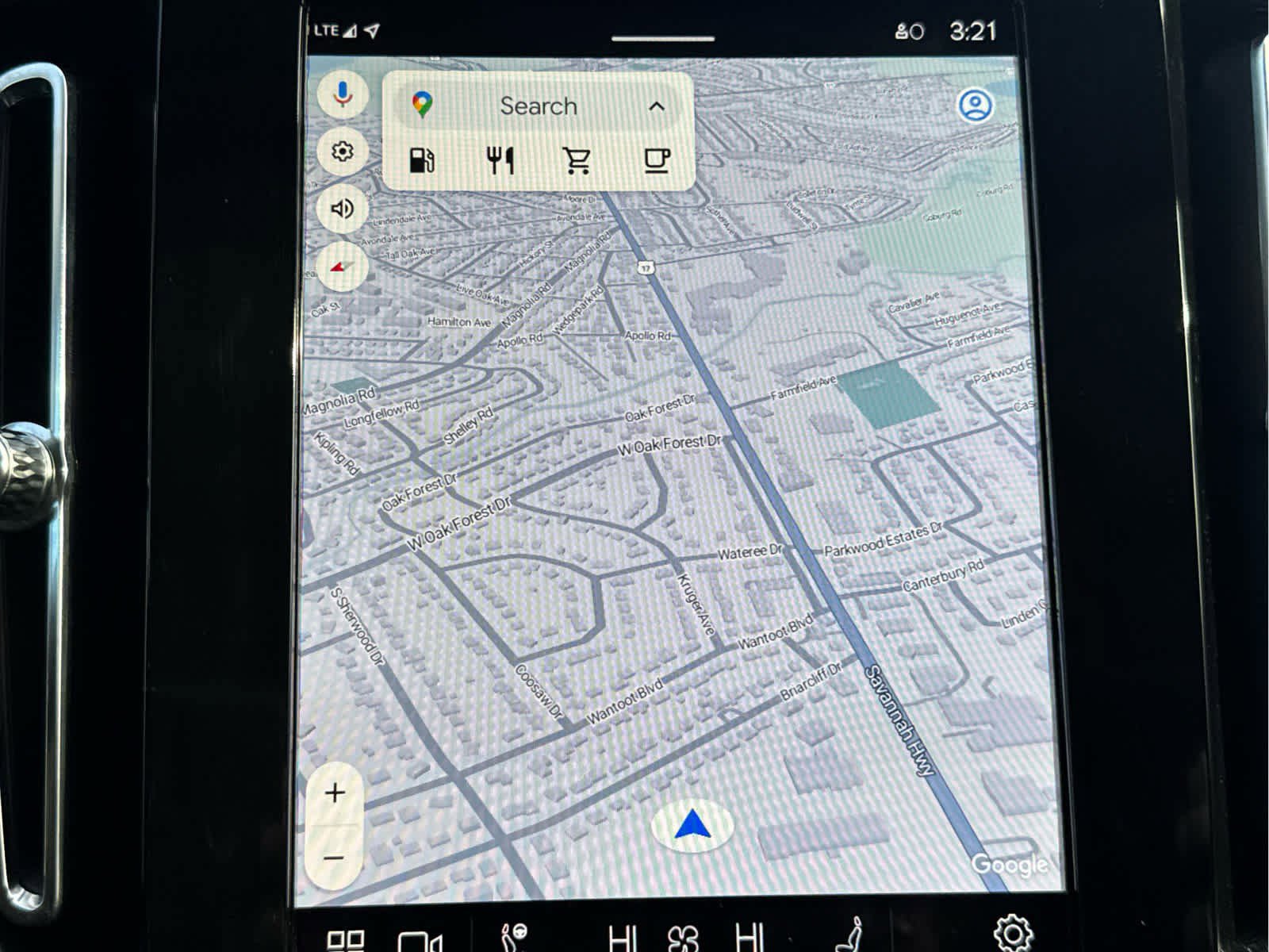 Certified 2023 Volvo XC40 B4 Plus w/ Driver Assist Package image 30