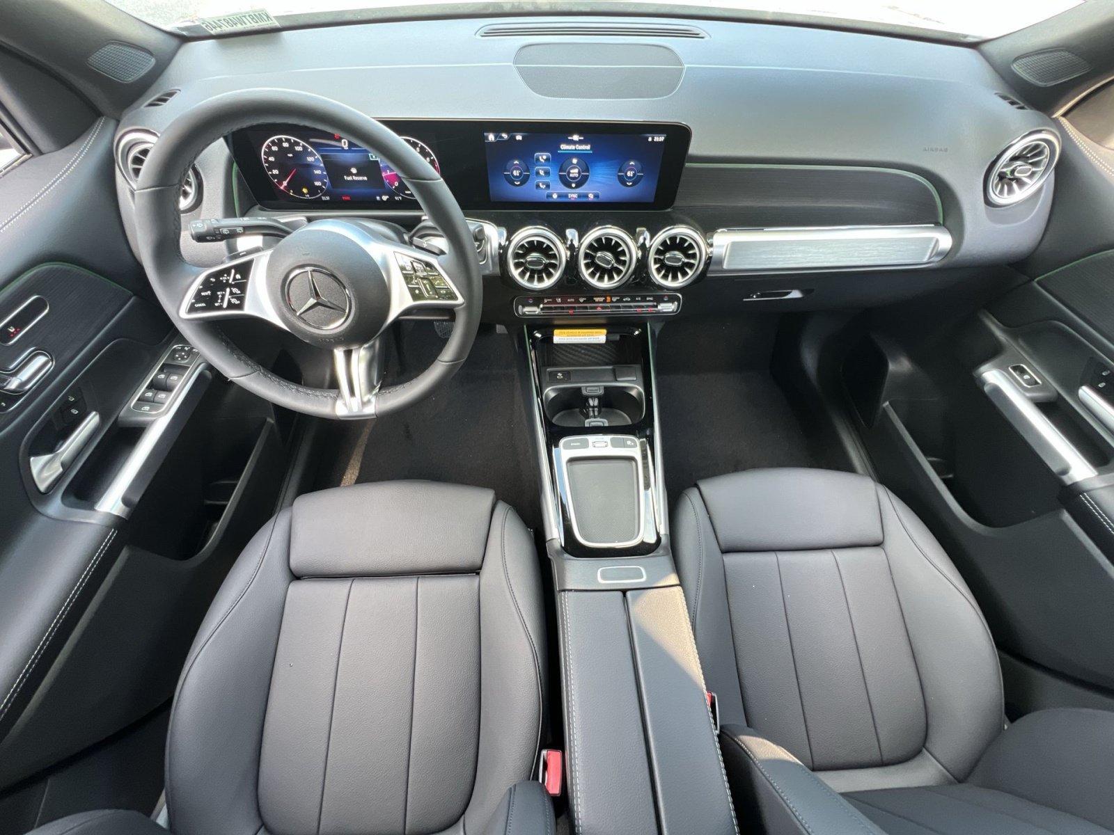 New 2026 Mercedes-Benz GLB 250 4MATIC image 13