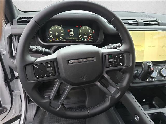 New 2026 Land Rover Defender 110 X-Dynamic SE image 18