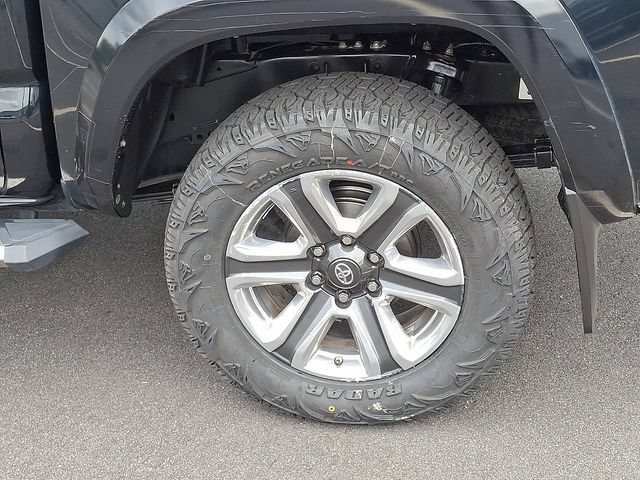 Used 2018 Toyota Tacoma Limited AWD/4WD image 28
