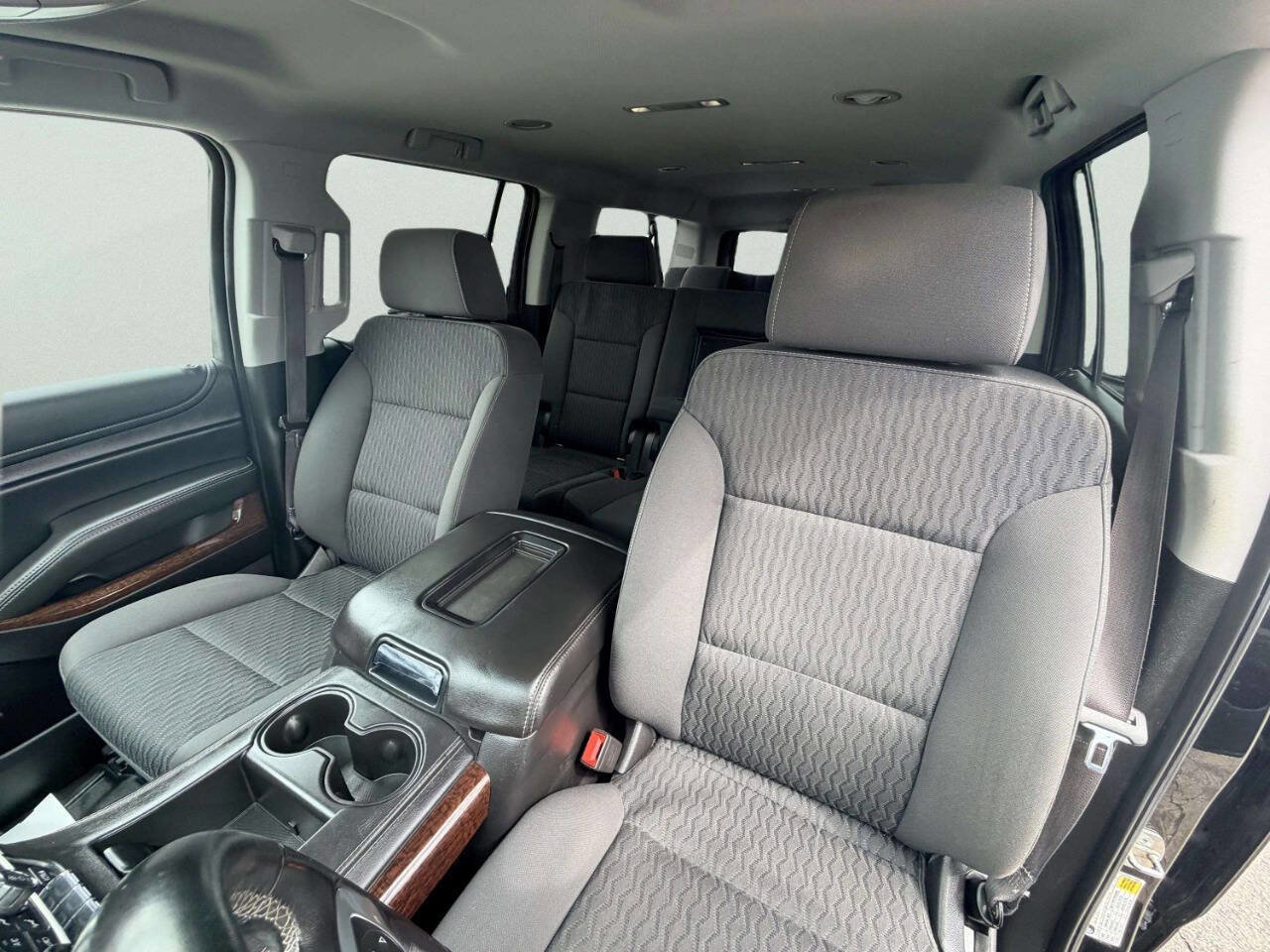 Used 2016 GMC Yukon XL SLE w/ Enhanced Driver Alert Package AWD/4WD image 16
