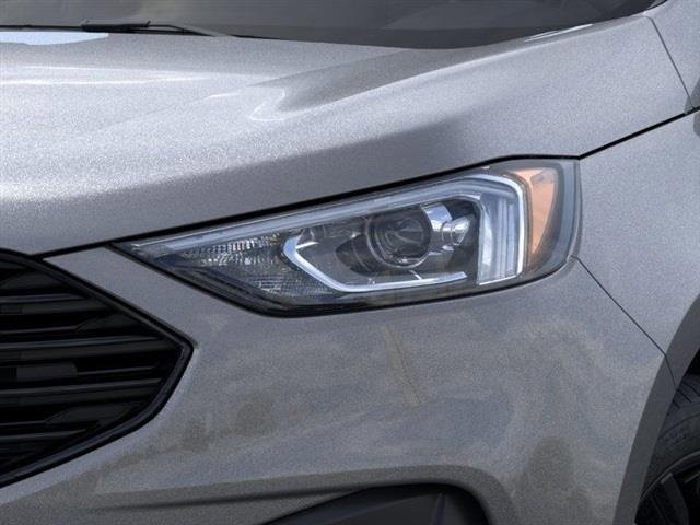New 2024 Ford Edge SE w/ Black Appearance Package image 18