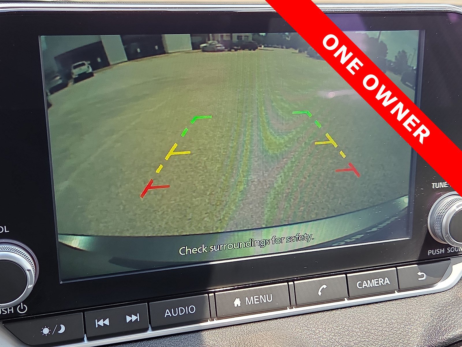 Used 2025 Nissan Sentra SV FWD image 18