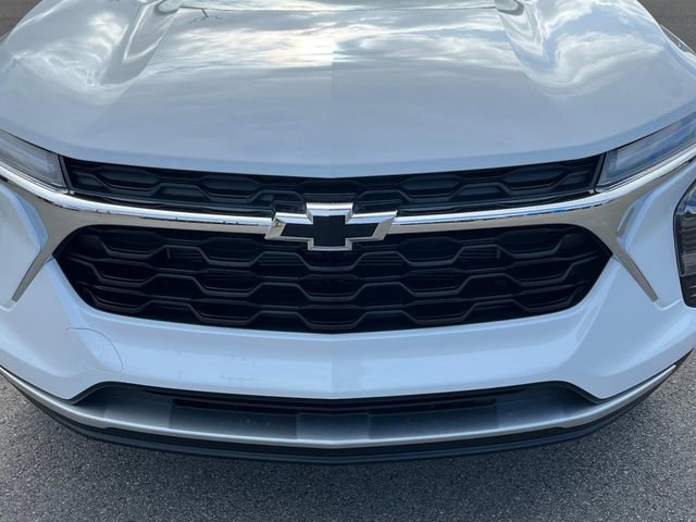 New 2026 Chevrolet Trax LT w/ Driver Confidence Package image 11