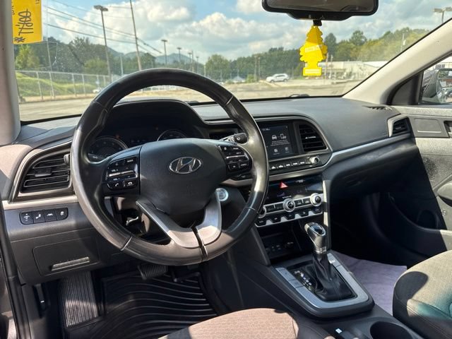 Used 2020 Hyundai Elantra Value Edition w/ Winter Weather Package FWD image 13
