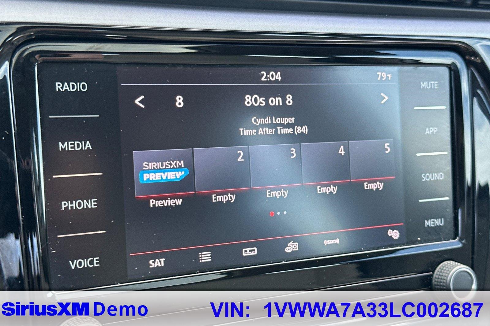 Used 2020 Volkswagen Passat 2.0T SE image 32