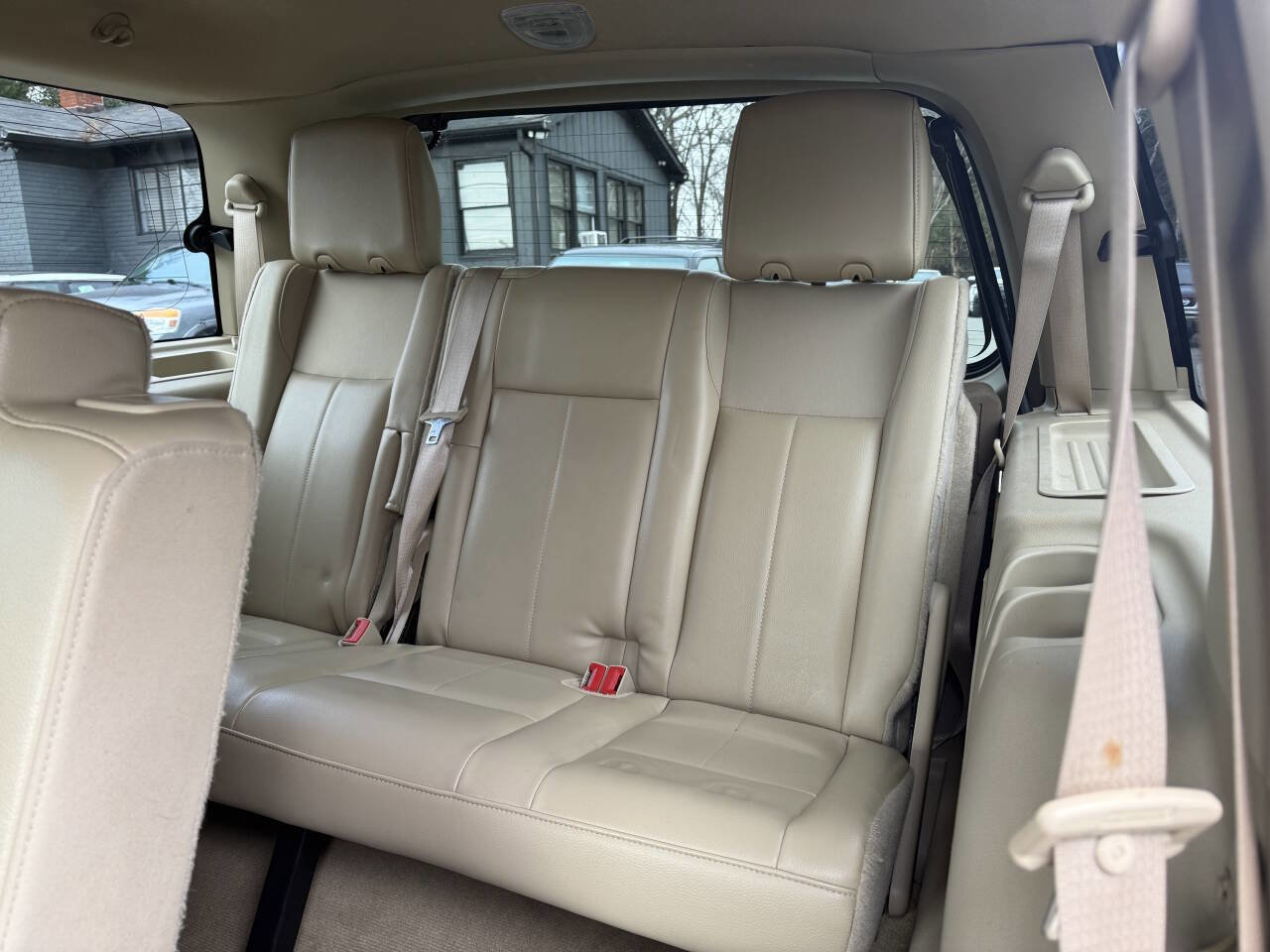 Used 2012 Ford Expedition XLT image 12