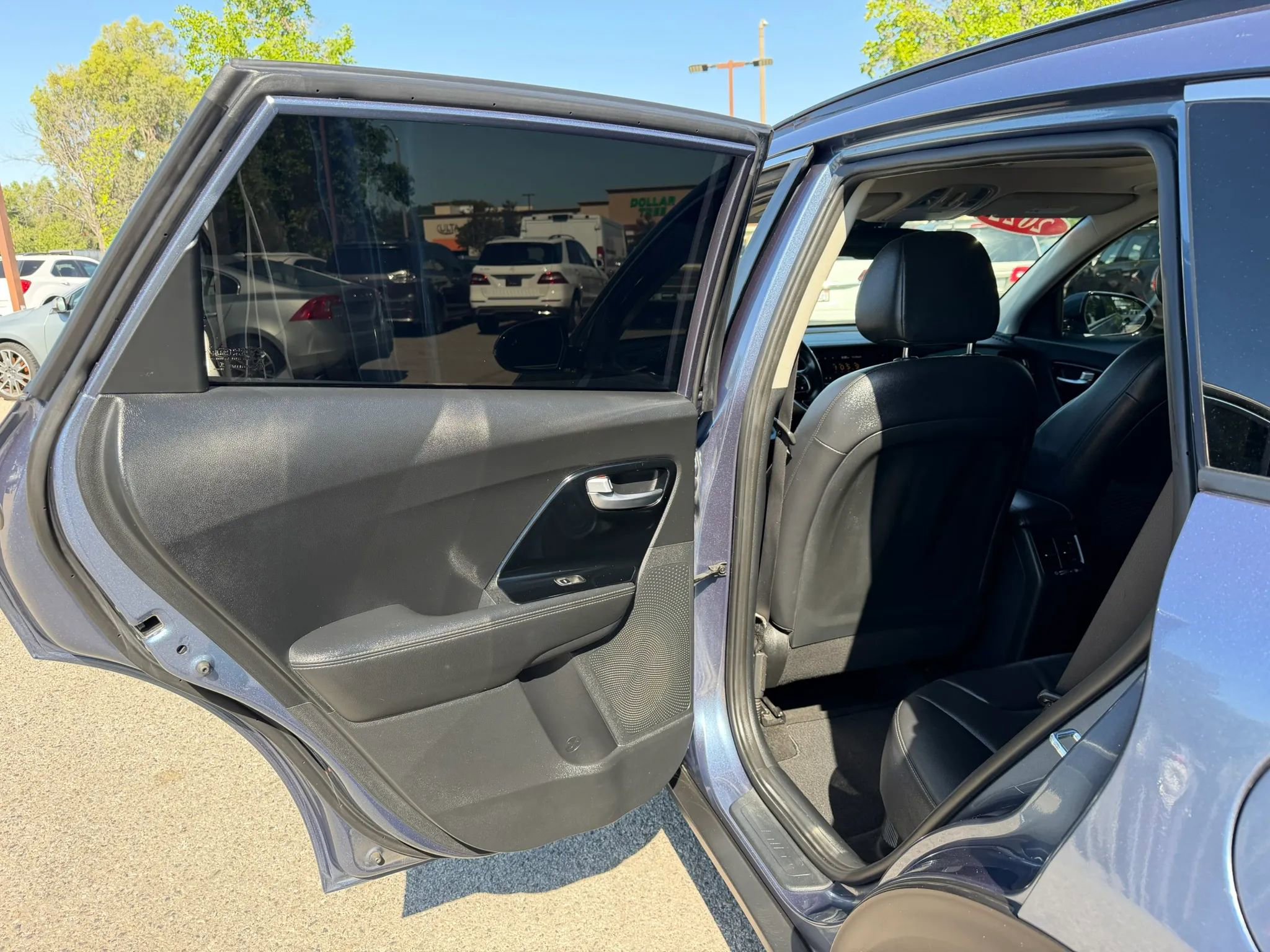 Used 2022 Kia Niro Touring Special Edition FWD image 18