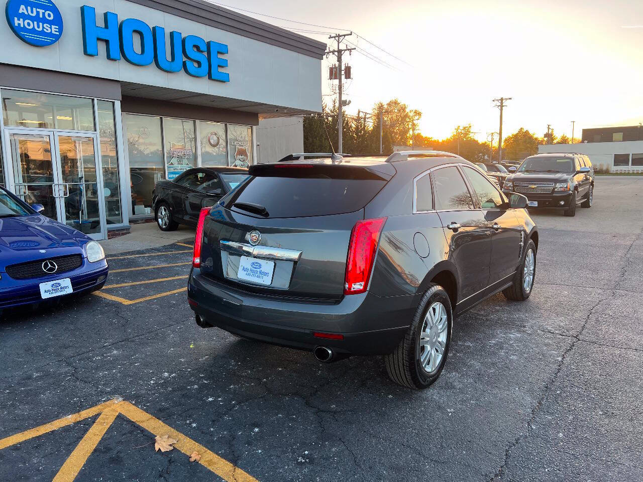 Used 2011 Cadillac SRX Luxury FWD image 10