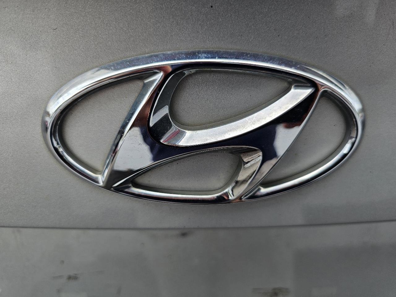 Used 2016 Hyundai Sonata Limited w/ Option Group 04 FWD image 16