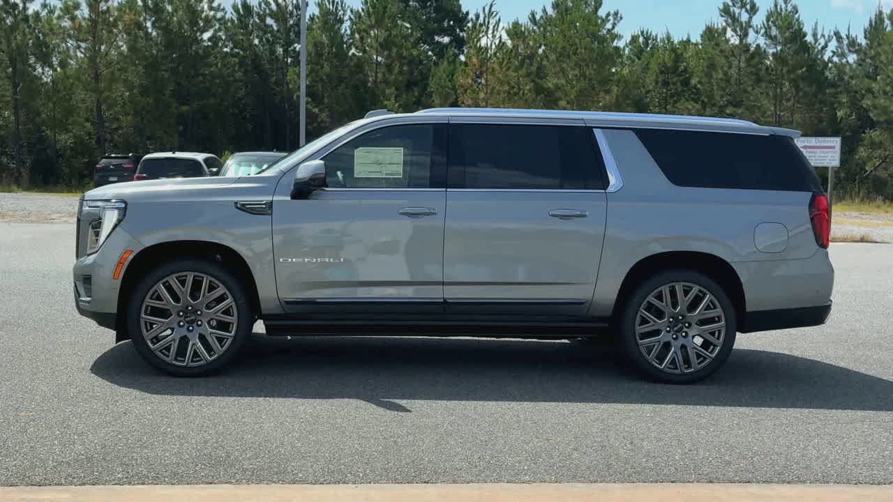 New 2026 GMC Yukon XL Denali Ultimate w/ LPO, Floor Liner Package AWD/4WD image 5