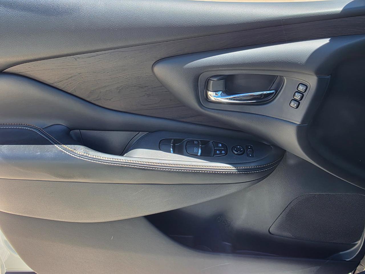 Used 2021 Nissan Murano Platinum AWD/4WD image 14