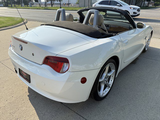 Used 2006 BMW Z4 3.0si image 5