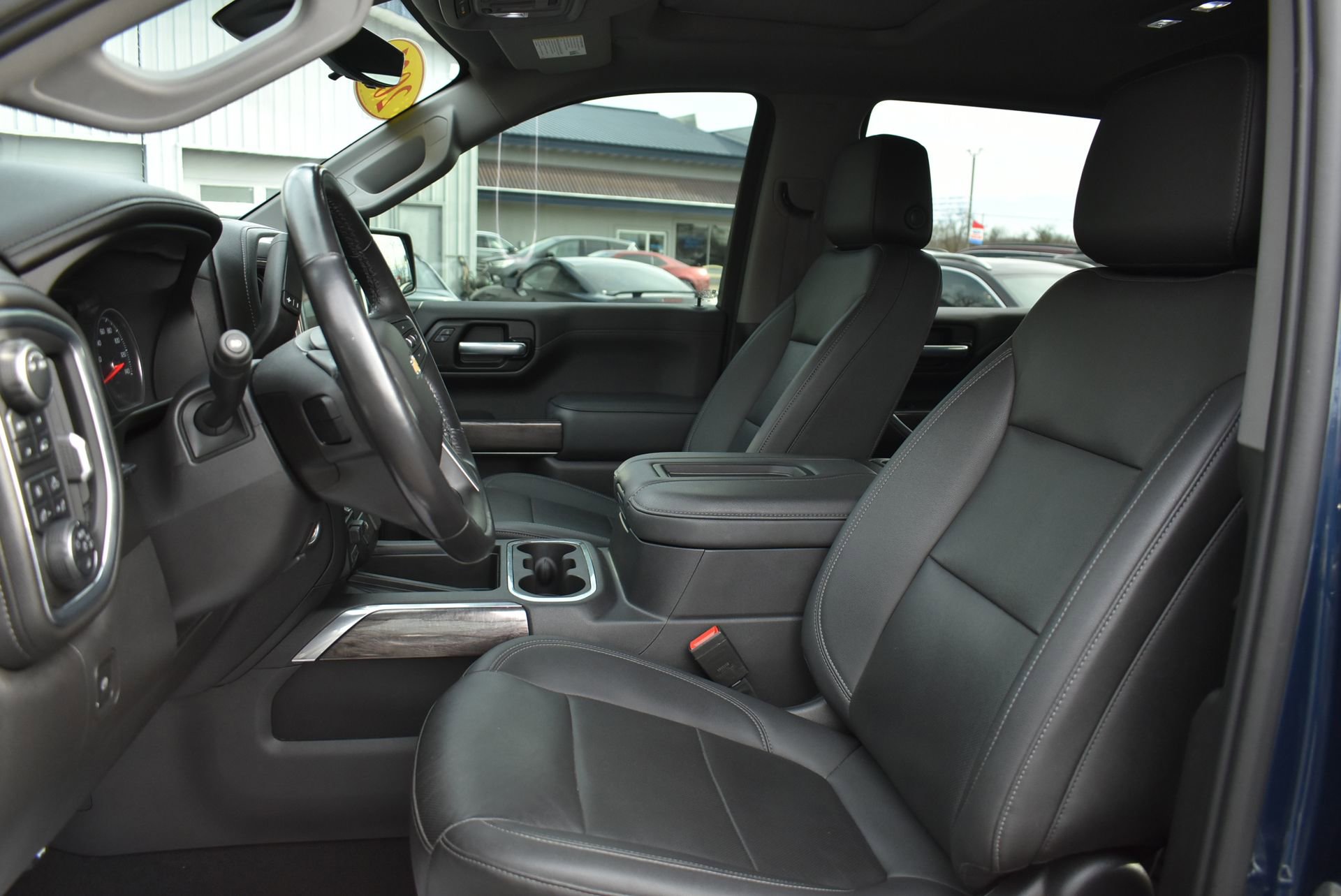 Used 2021 Chevrolet Silverado 1500 LTZ w/ LTZ Premium Package image 16