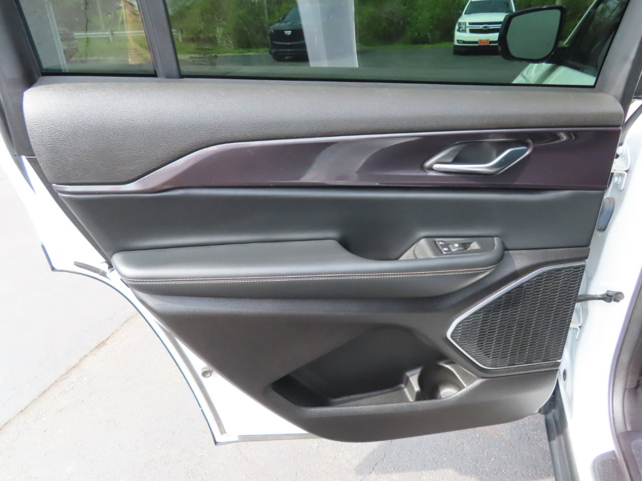 Used 2021 Jeep Grand Cherokee L Laredo image 38