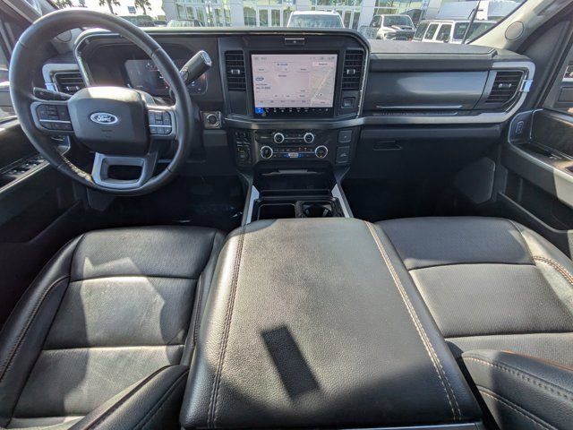 Used 2025 Ford F350 Lariat image 11