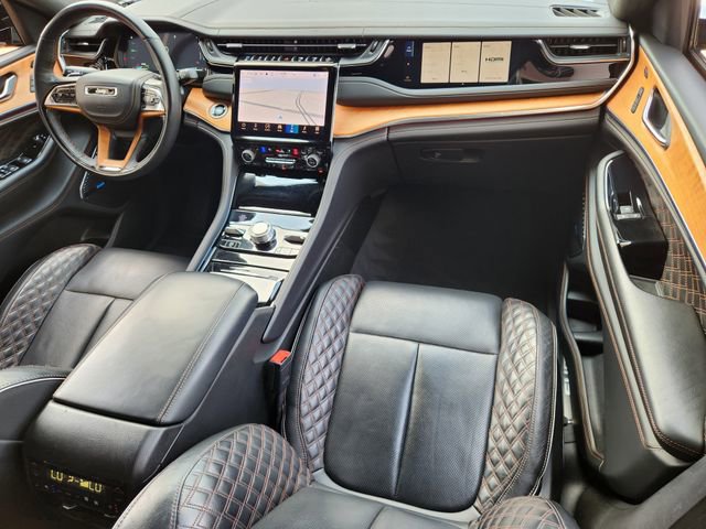 Used 2022 Jeep Grand Cherokee Summit AWD/4WD image 26