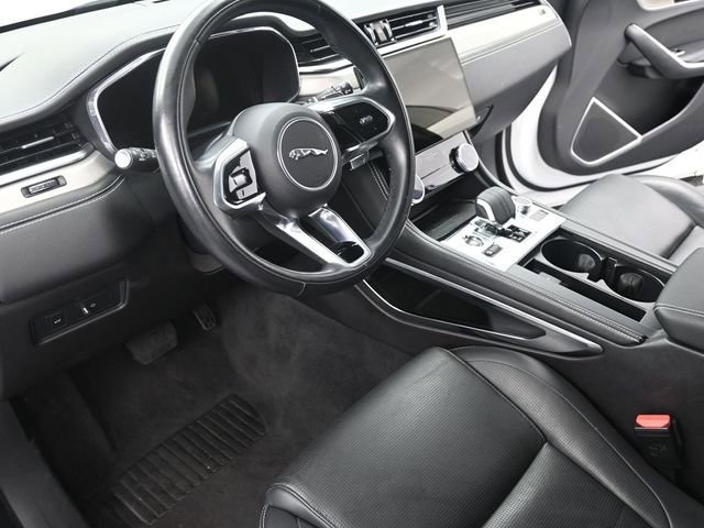 Used 2025 Jaguar F-PACE R-Dynamic S image 15