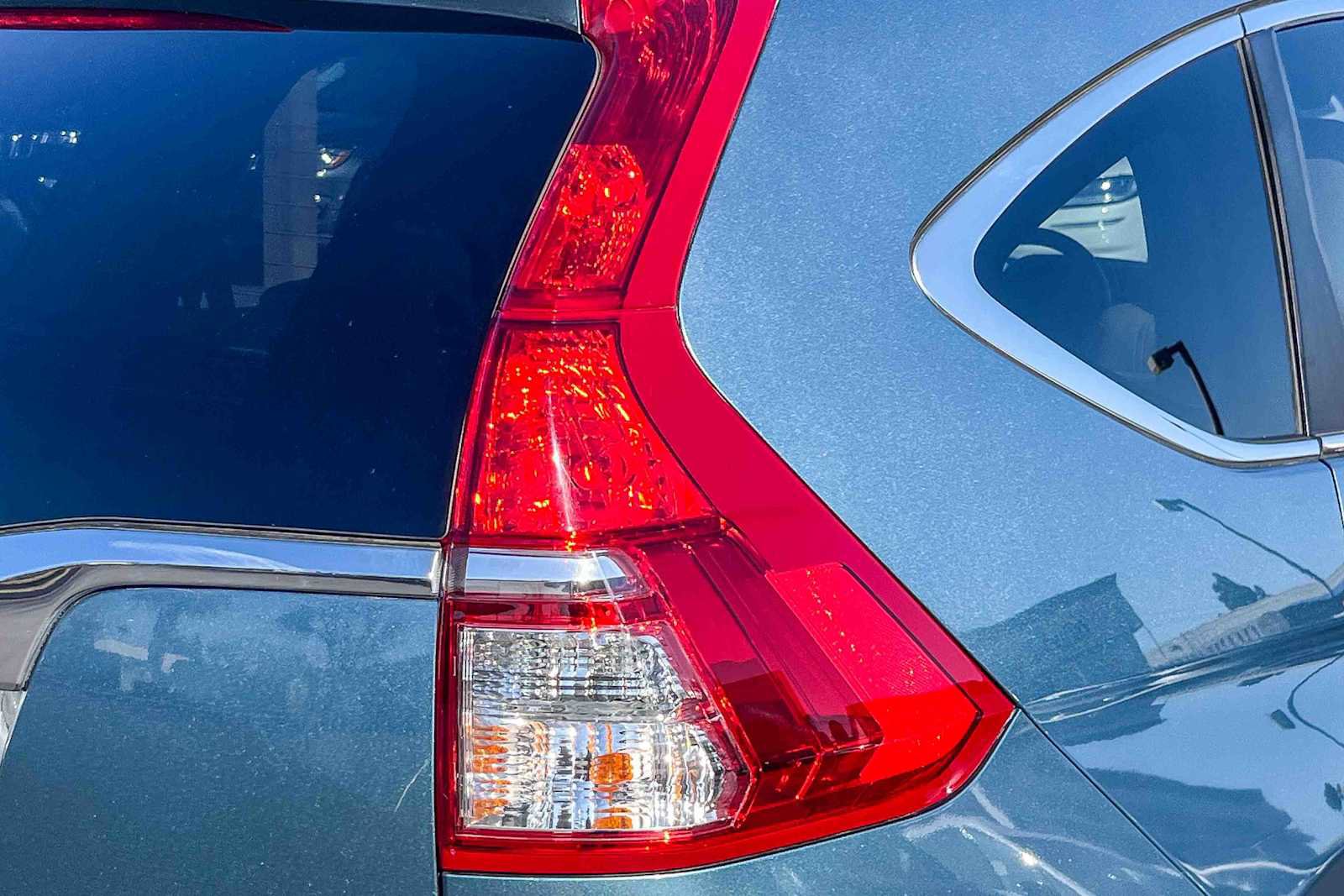 Used 2015 Honda CR-V Touring image 8