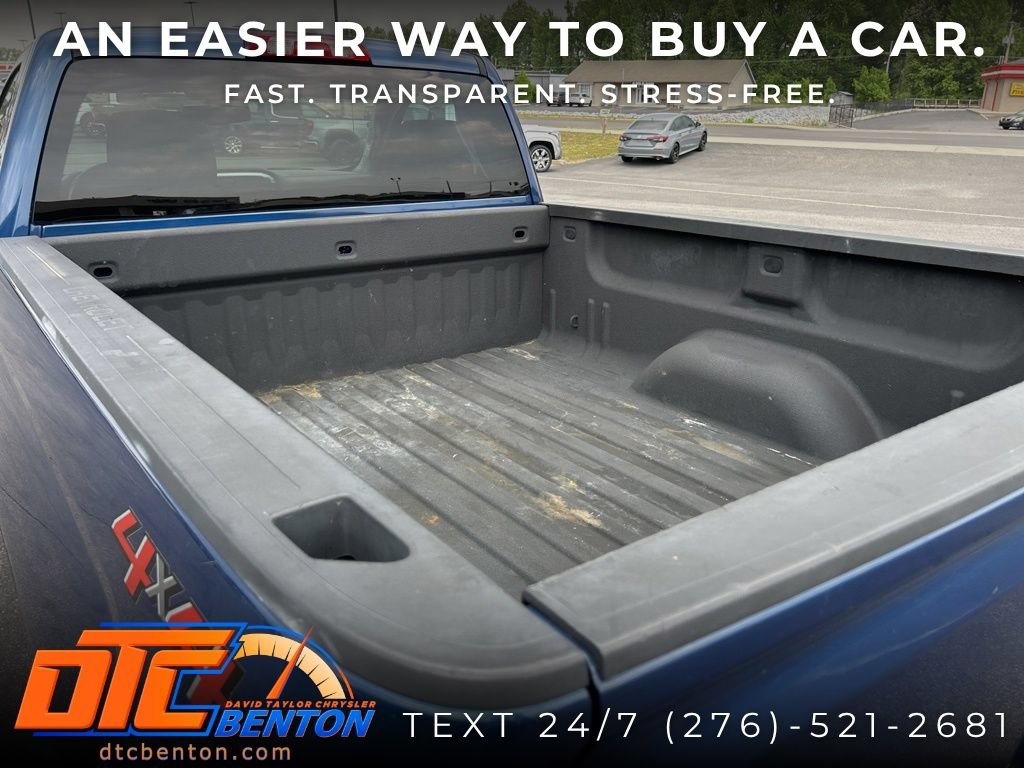 Used 2018 Chevrolet Silverado 1500 LT w/ LT Convenience Package AWD/4WD image 30
