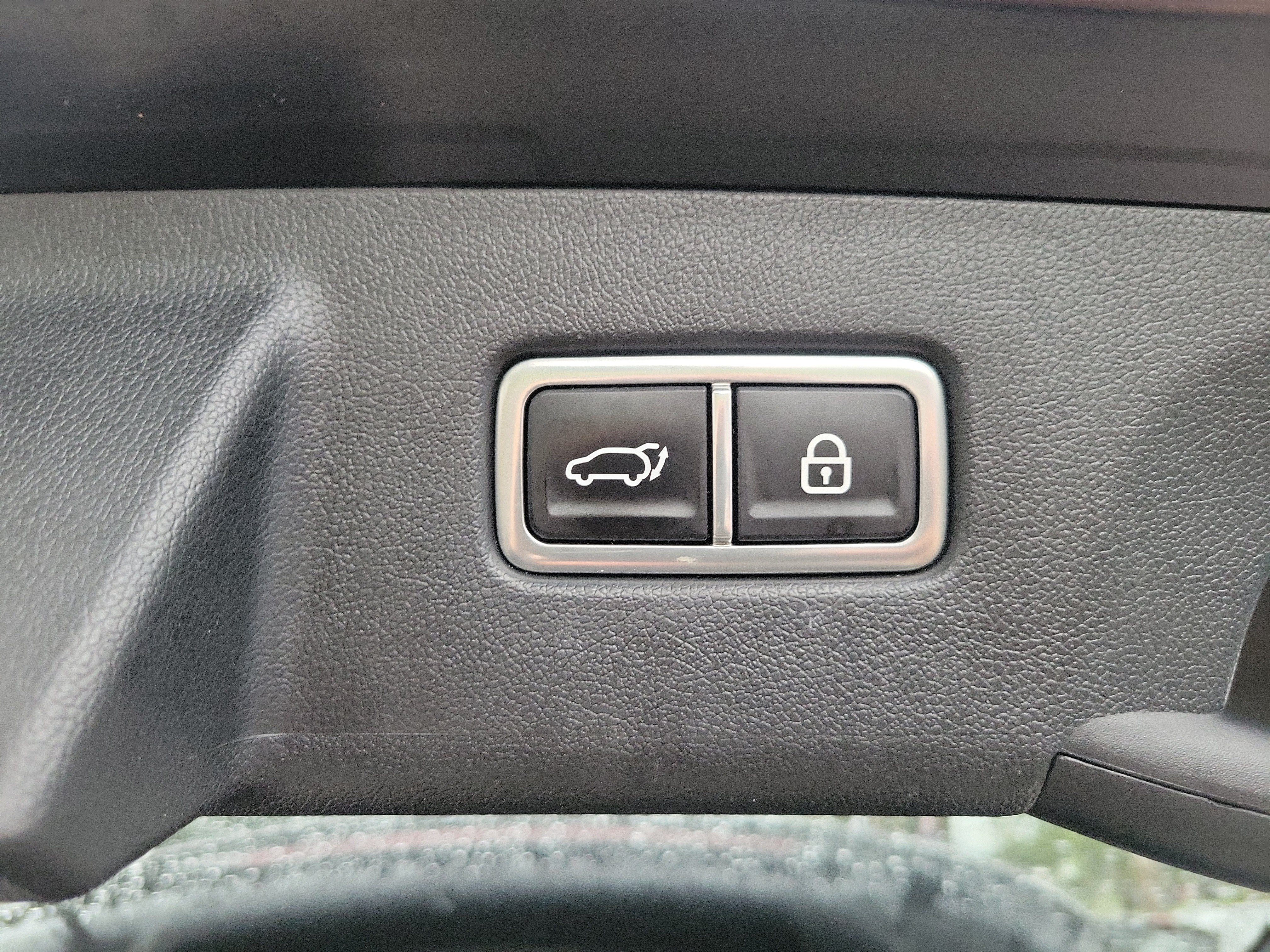 Certified 2022 Kia Sorento SX Prestige w/ Panoramic Sunroof Package AWD/4WD image 13