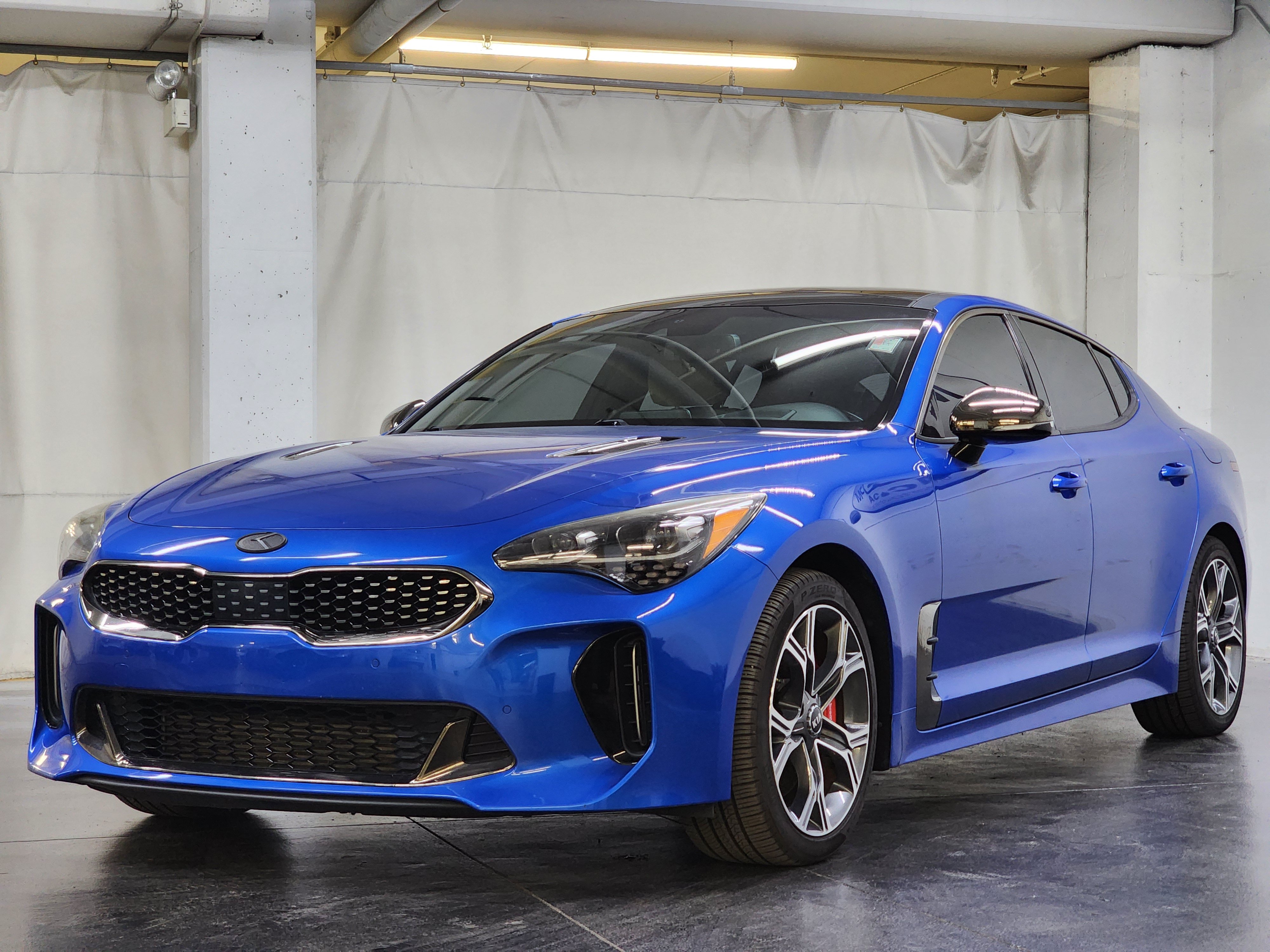 Used 2018 Kia Stinger GT2 AWD/4WD image 12