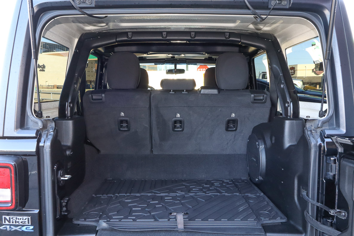 Used 2023 Jeep Wrangler Unlimited AWD/4WD image 22
