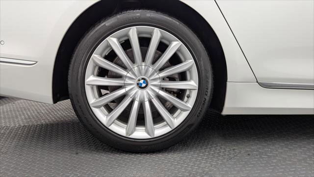 Used 2019 BMW 740i w/ Executive Package RWD image 31