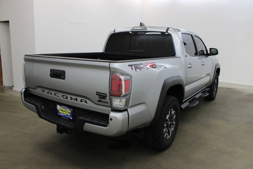 Used 2023 Toyota Tacoma TRD Off-Road w/ TRD Premium Off Road Package AWD/4WD image 5