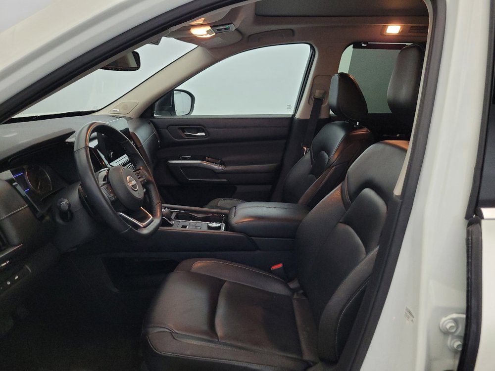 Used 2022 Nissan Pathfinder SL w/ SL Premium Package AWD/4WD image 17