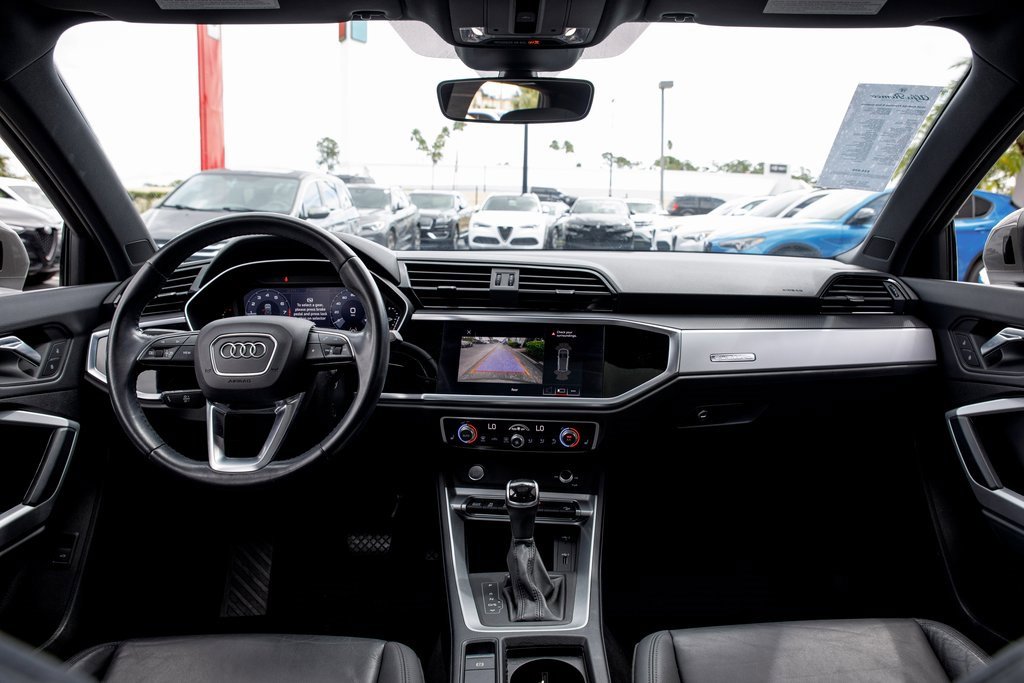 Used 2020 Audi Q3 2.0T Premium w/ Convenience Package image 32