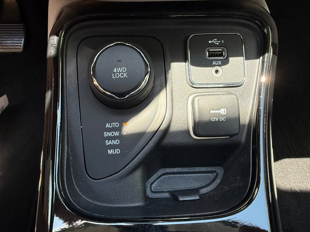 Used 2019 Jeep Compass Limited AWD/4WD image 25