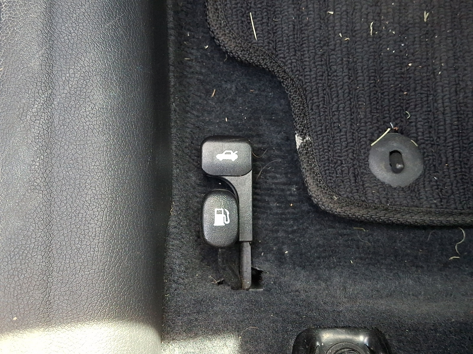 Used 2013 Hyundai Elantra Limited FWD image 25