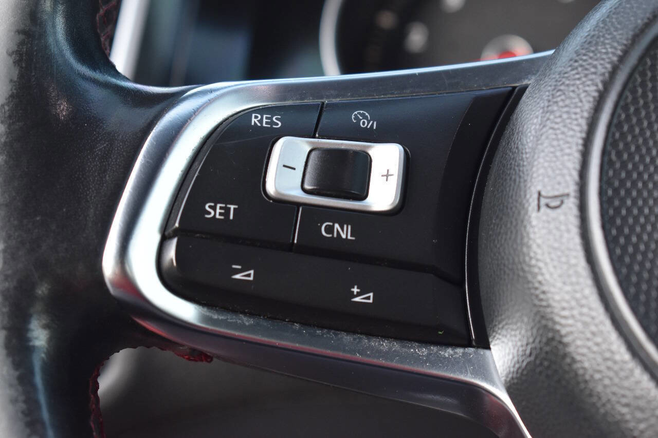 Used 2017 Volkswagen GTI S image 19
