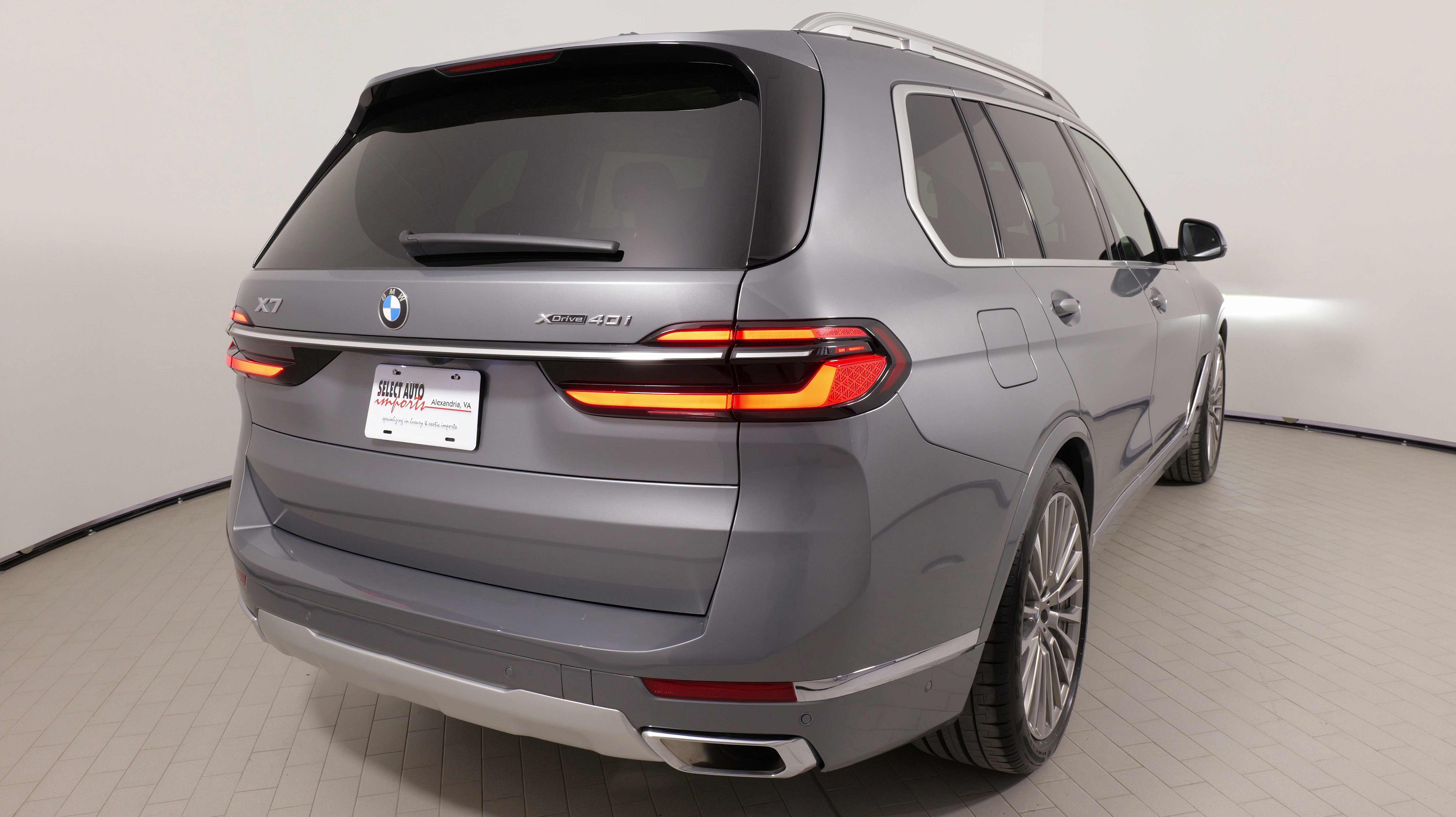 Used 2023 BMW X7 xDrive40i image 13