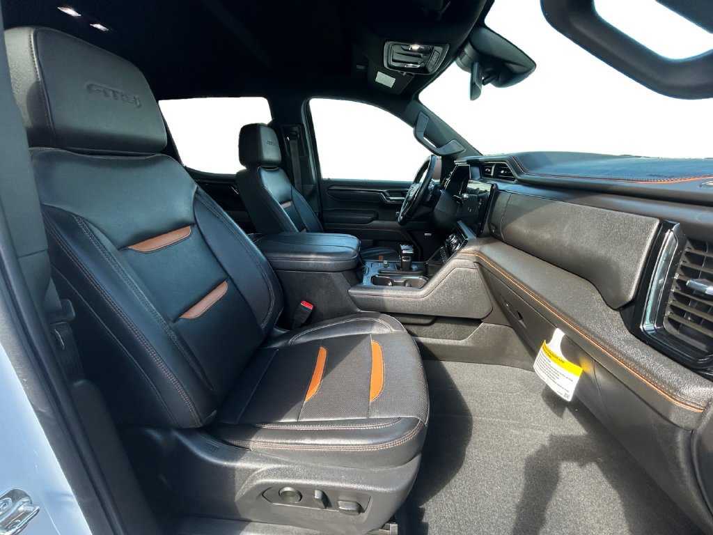 Used 2025 GMC Sierra 1500 AT4 AWD/4WD image 15