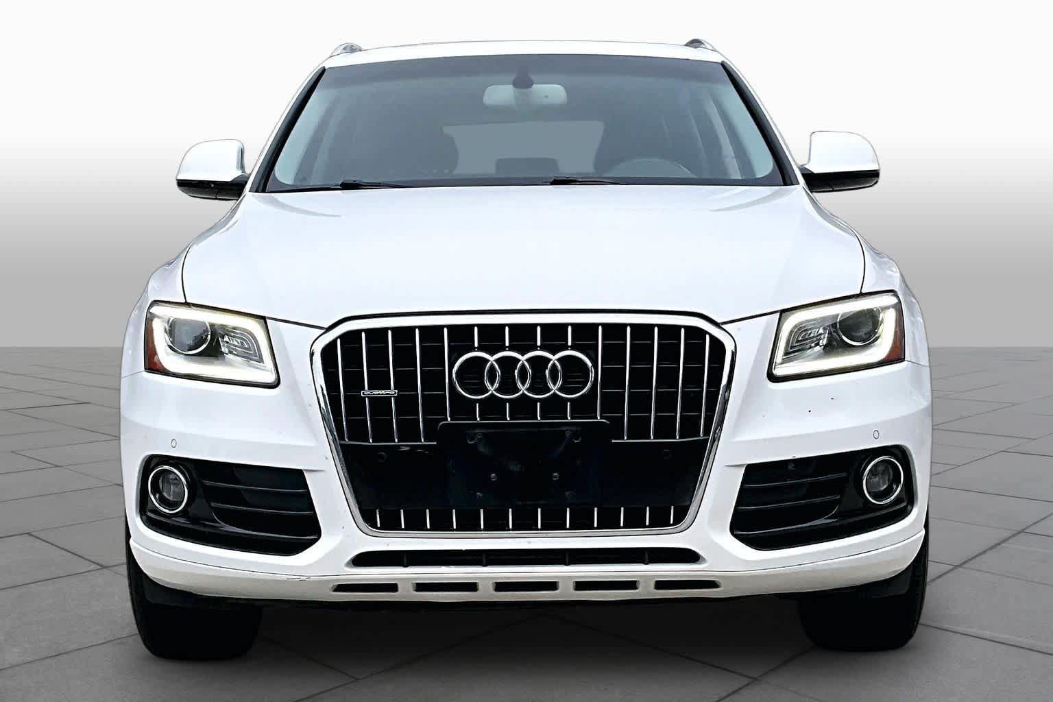 Used 2017 Audi Q5 2.0T Premium Plus w/ Technology Package AWD/4WD image 4