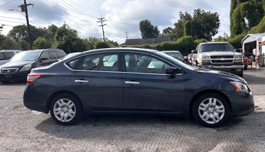 Used 2014 Nissan Sentra SV image 2